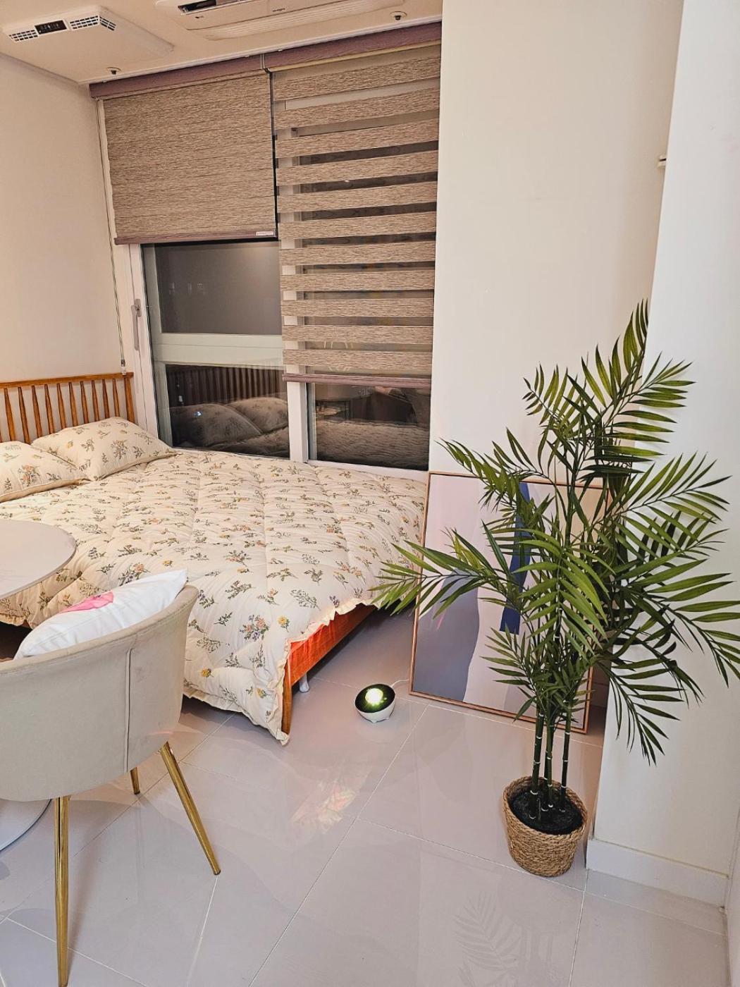 Apartment Yeongdeungpo Full Options House *